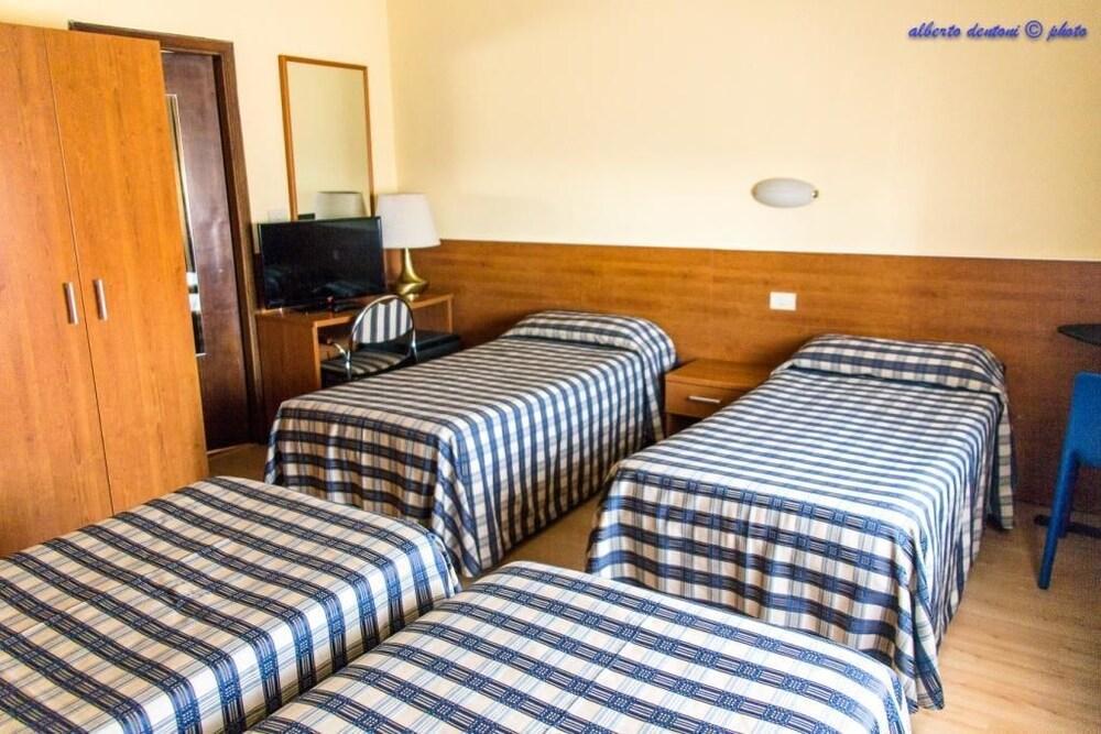 Hotel Anna Siena Nord Esterno foto