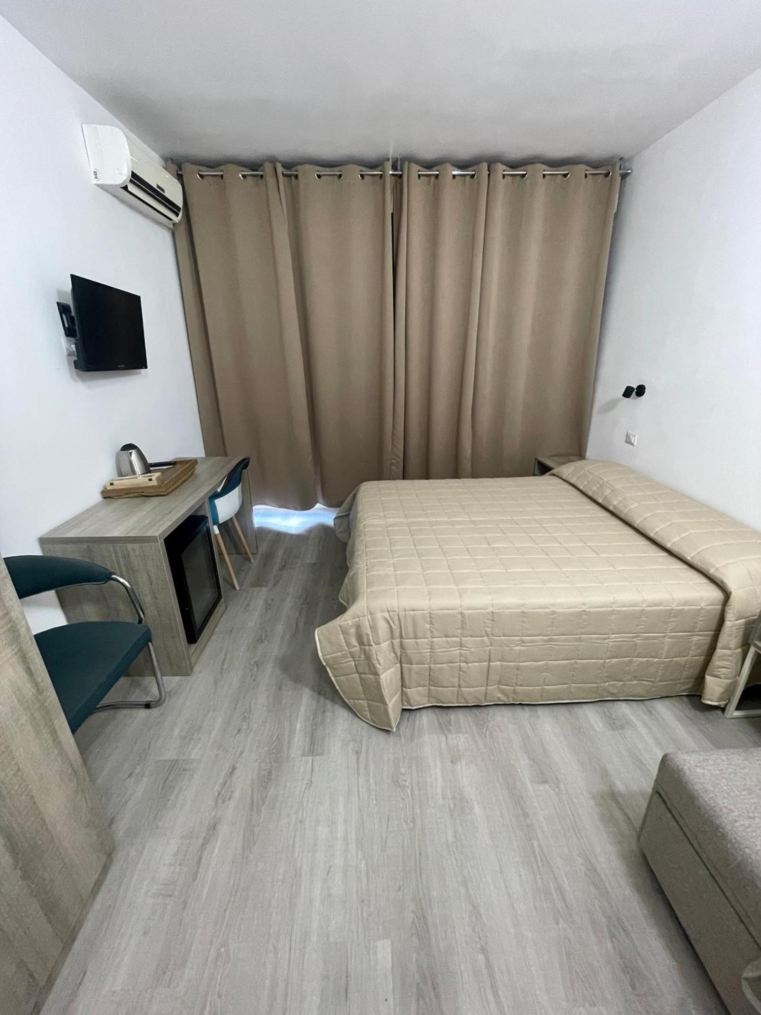 Hotel Anna Siena Nord Esterno foto